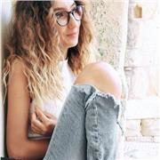 Doy clases particulares desde primaria hasta bachillerato de matemáticas, ingles, lengua e informática. Estoy cursando el grado estadística aplicada